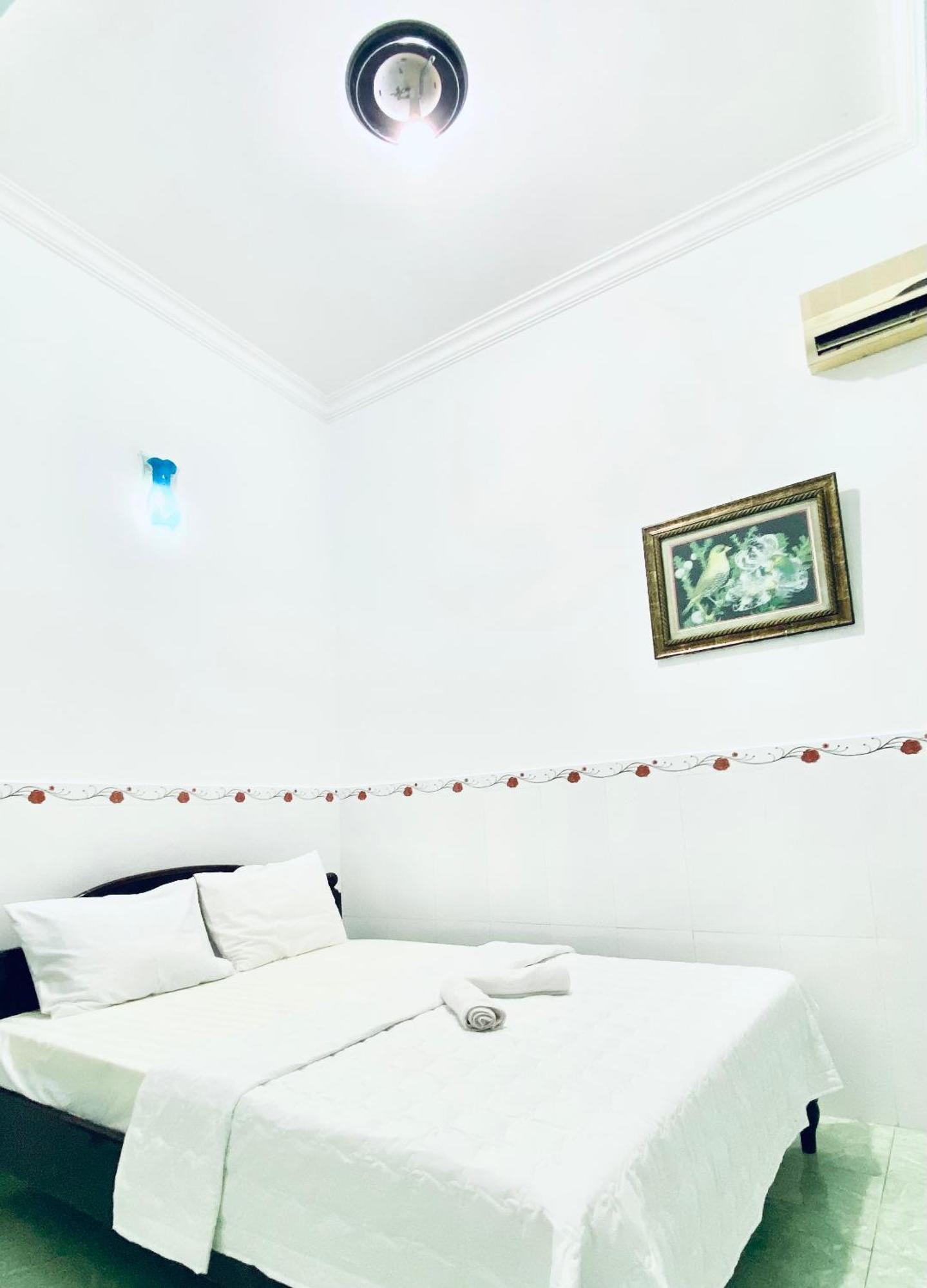 Hotel Khach San Kim Anh à Vung Tau Extérieur photo